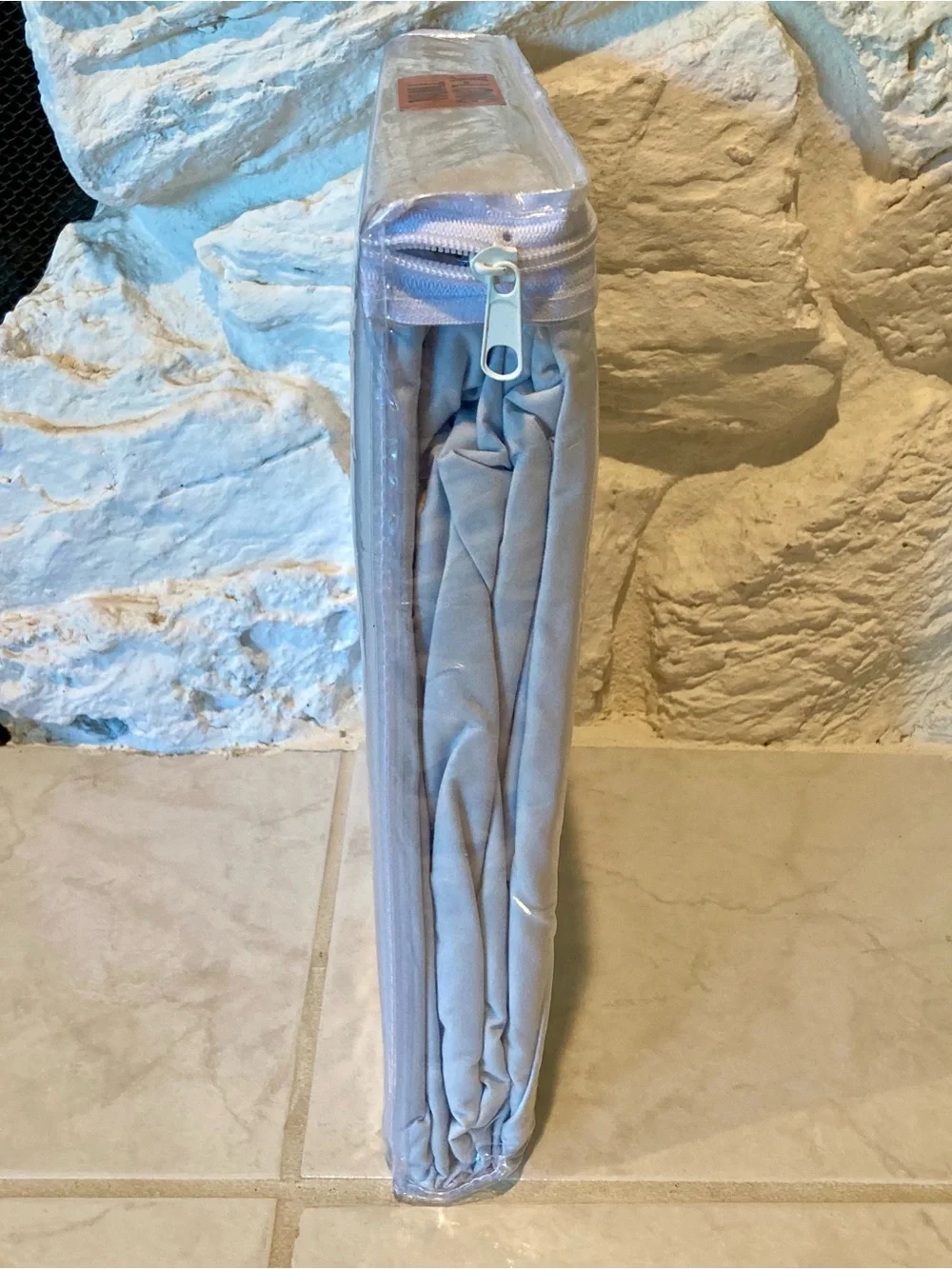 NWT Rachael Zoe Twin/XL Sheet Set in pale gray, 200 Thread Count